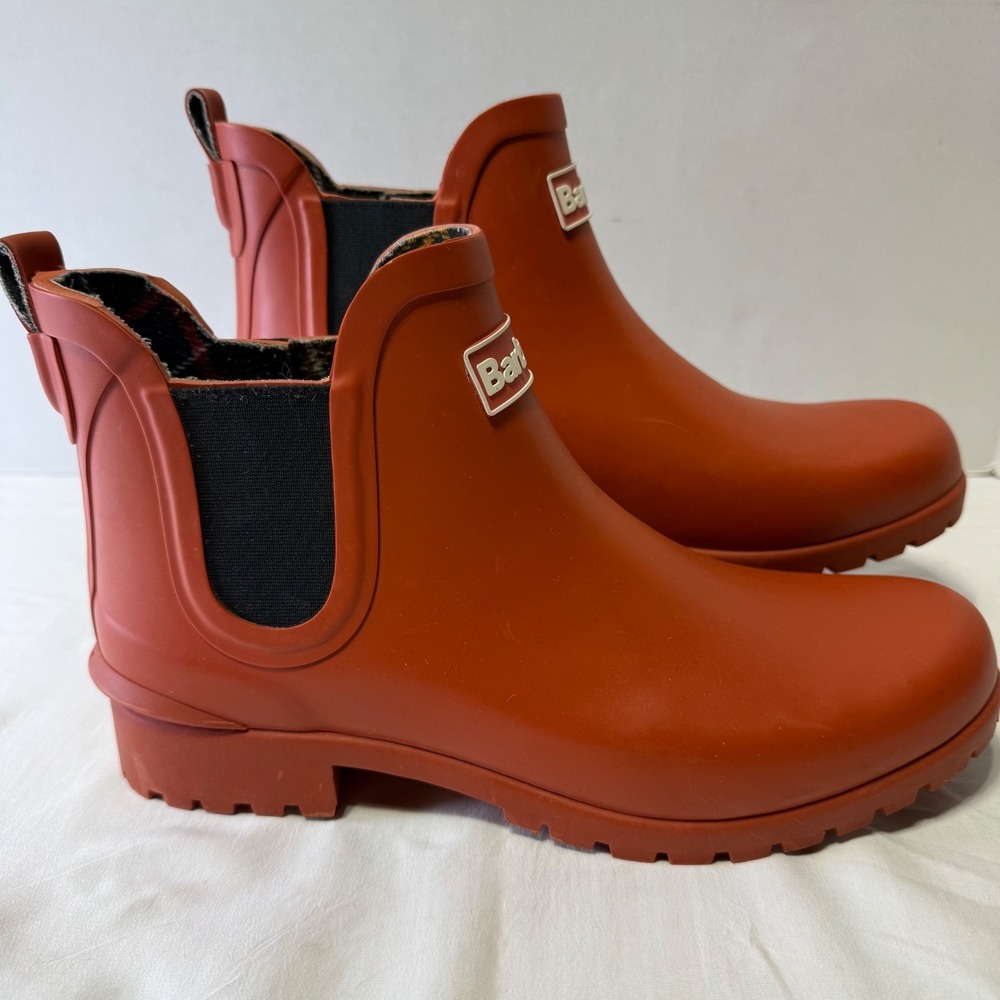 Barbour Wilton Chelsea Rain Boots Spiced Pumpkin Orange LRF0066OR31 Womens 7